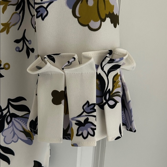 Ann Taylor White Floral V-Neck Blouse with Blue & Olive Accents - Picture 3 of 3